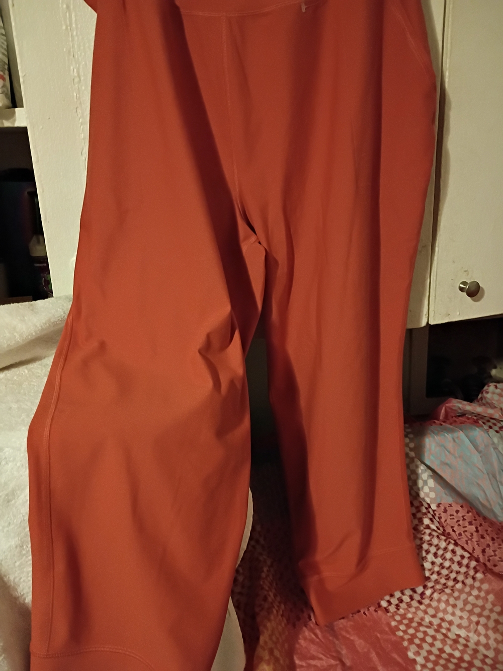 Old Navy Wide-Leg Active Leggings in Rust Orange